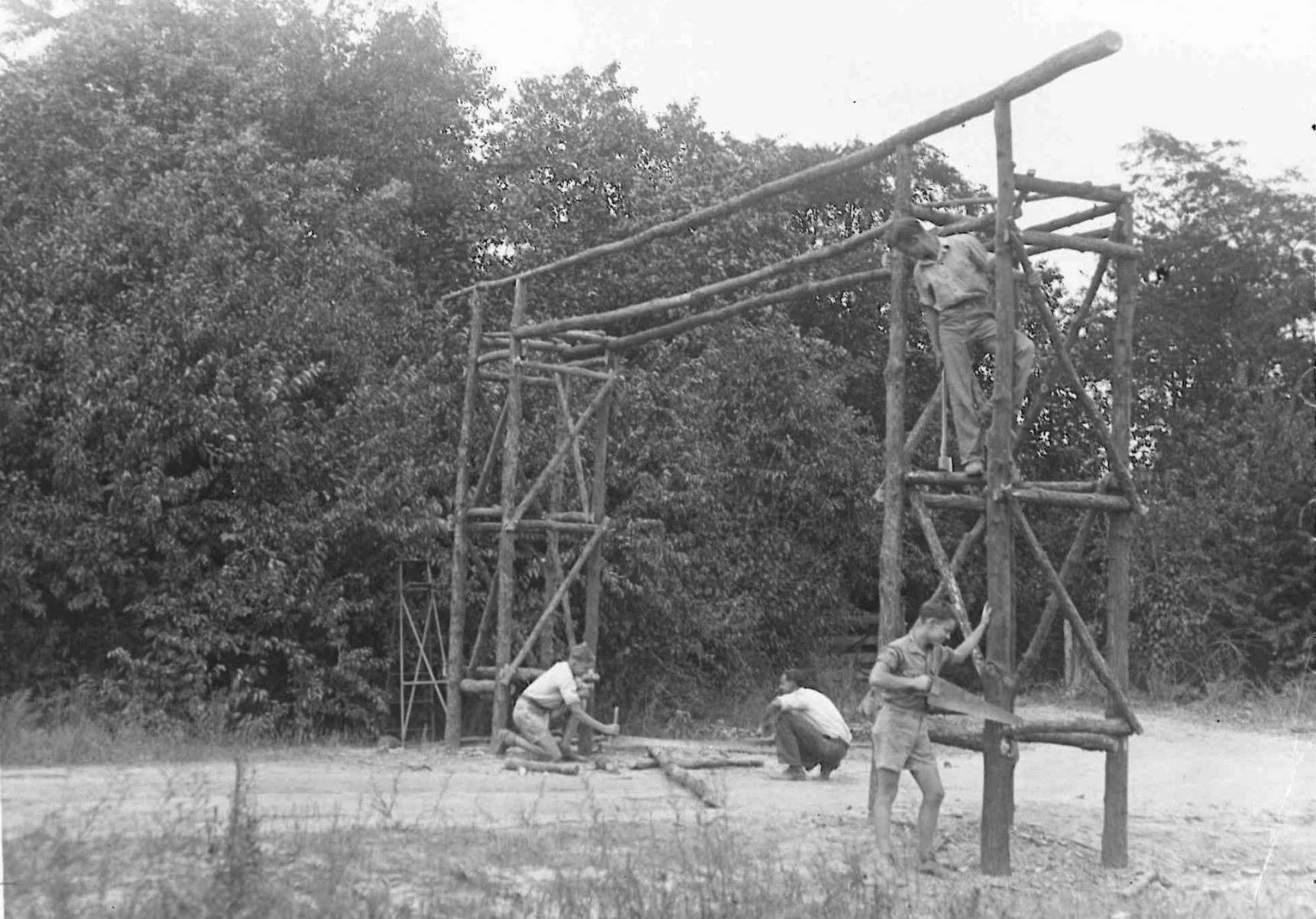 Building of gate